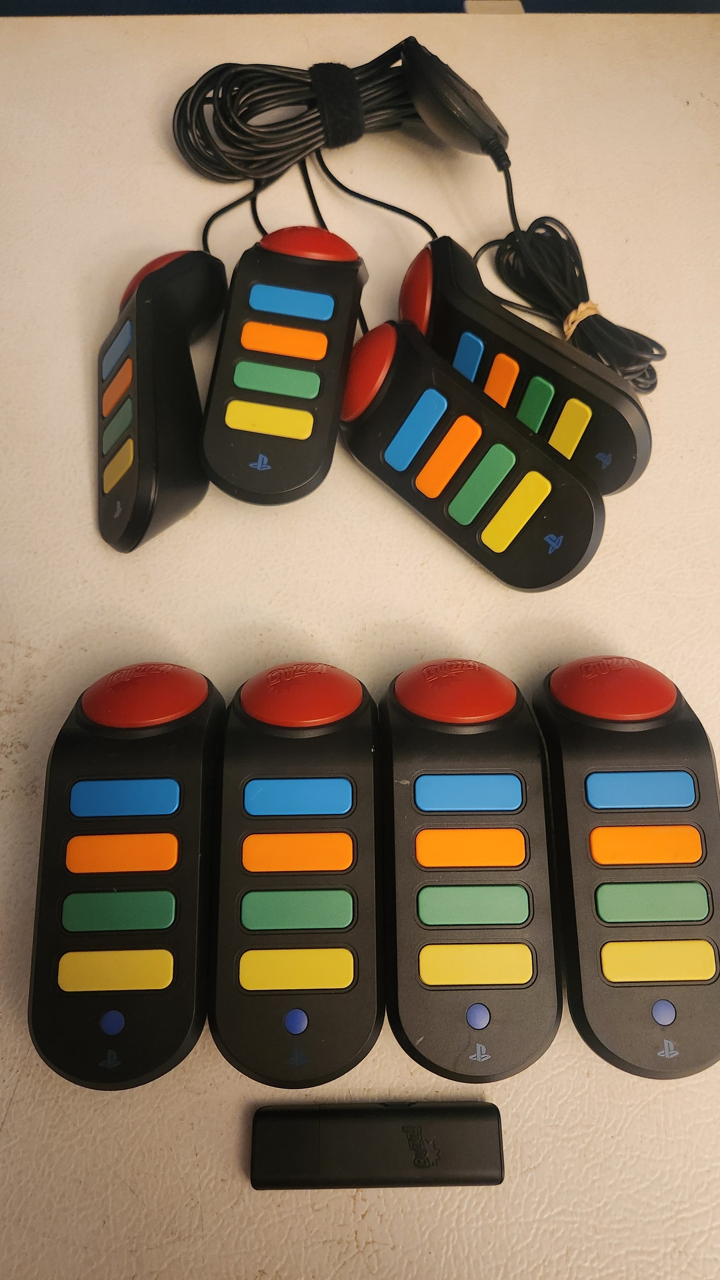 Buzz! Controllers Set of 4 Wired and 4 Wireless (Playstation 3)